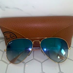 AUTHENTIC Rayban aviator sunglasses